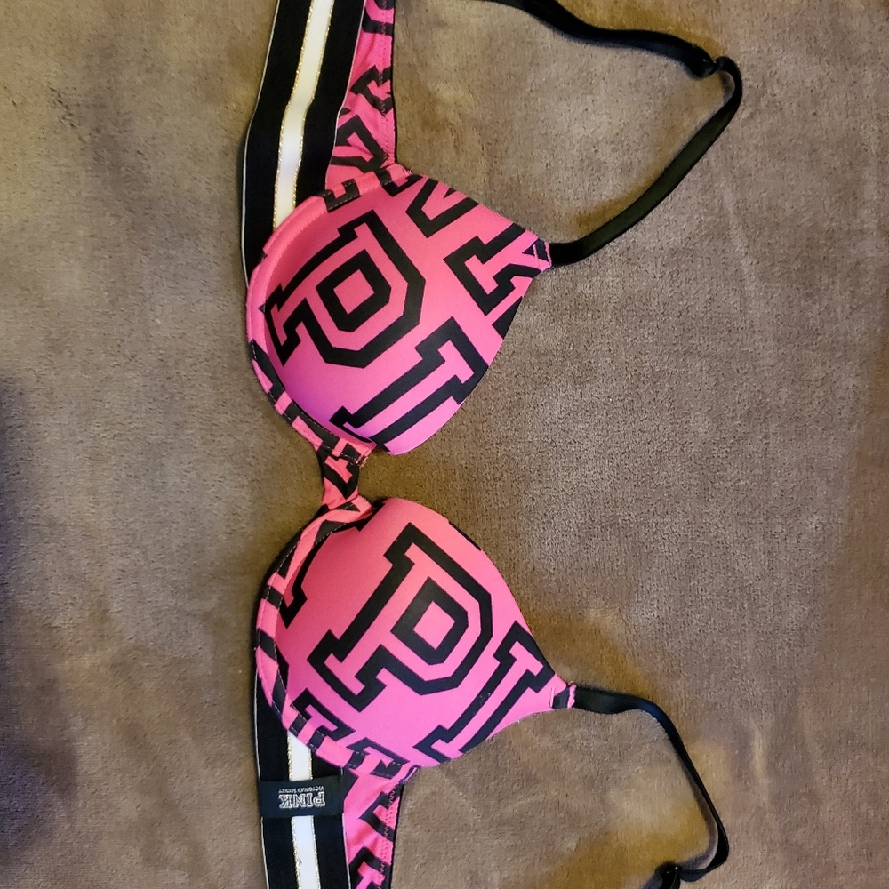 Bras - Picture 2 of 7